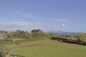 Photo 16- click for photo gallery